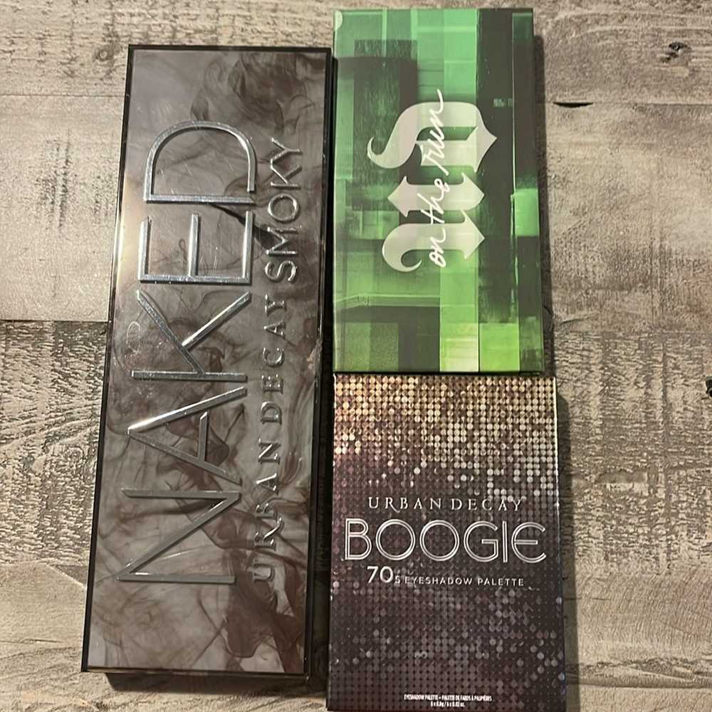 💋3 Urban Decay Shadow Palettes 💋